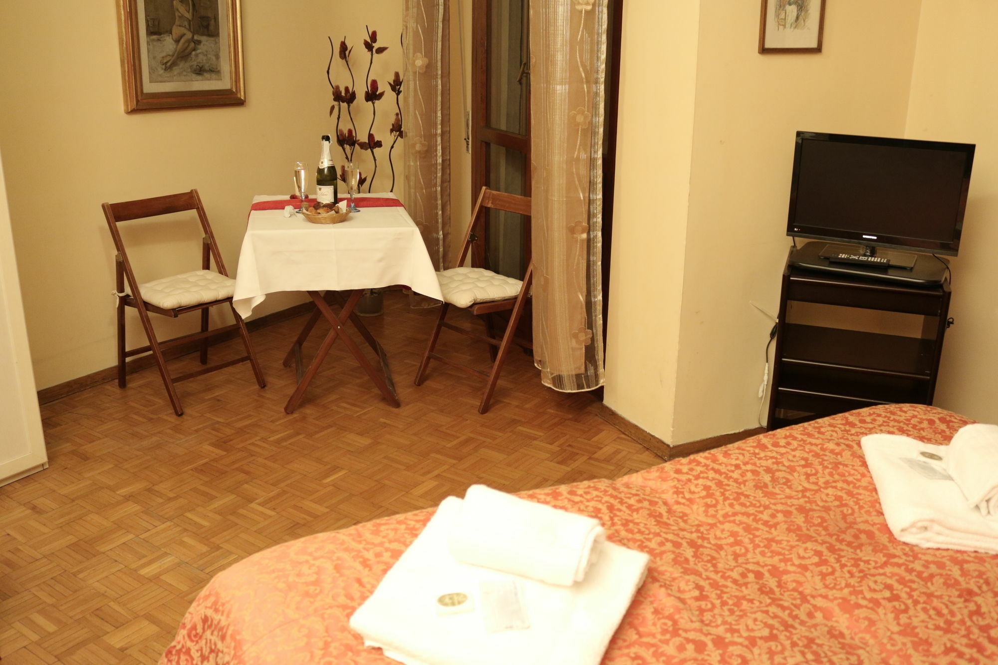 Soggiorno Karaba Florence Ngoại thất bức ảnh